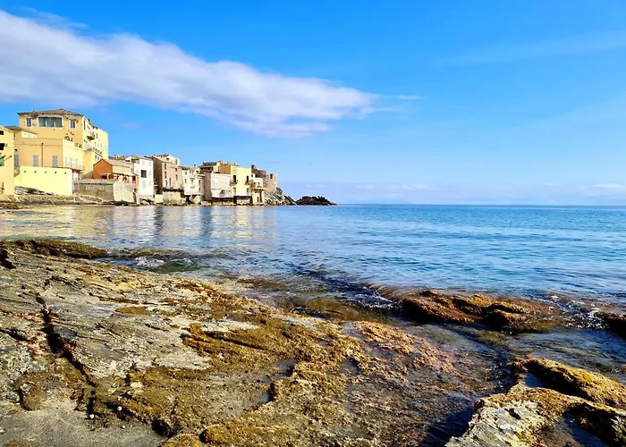 Casa Erbalunga Au cœur du village proche du port et de la plage *