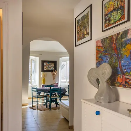 Casa Au Coeur Du Village Proche Du Port Et De La Апартаменты *