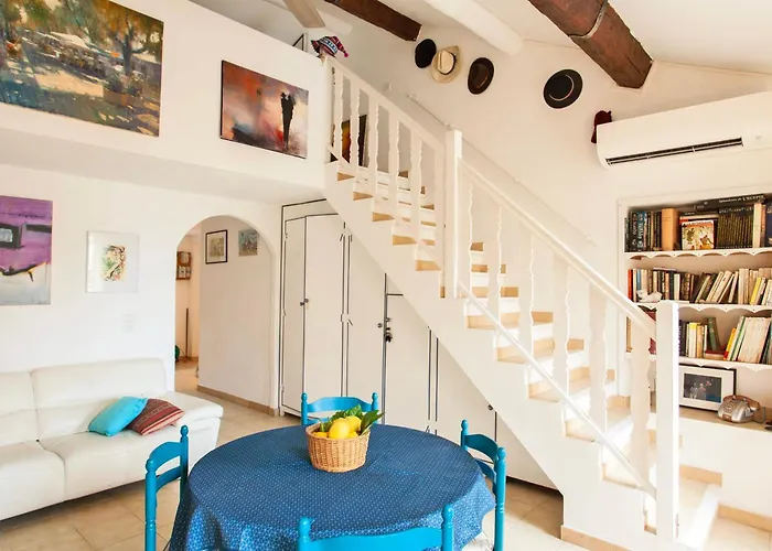 Casa Au Coeur Du Village Proche Du Port Et De La Διαμέρισμα Erbalunga (Corsica)