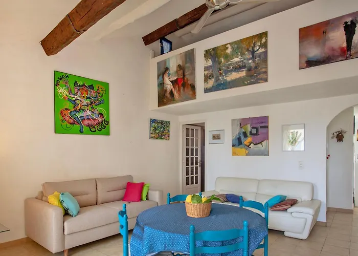 Casa Au Coeur Du Village Proche Du Port Et De La *