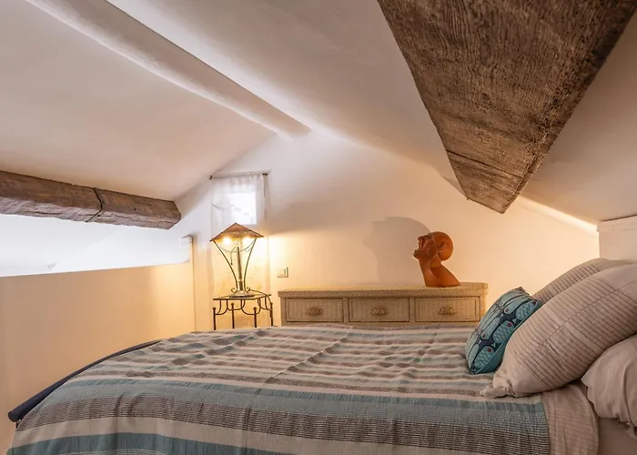 Casa Au Coeur Du Village Proche Du Port Et De La Erbalunga (Corsica)